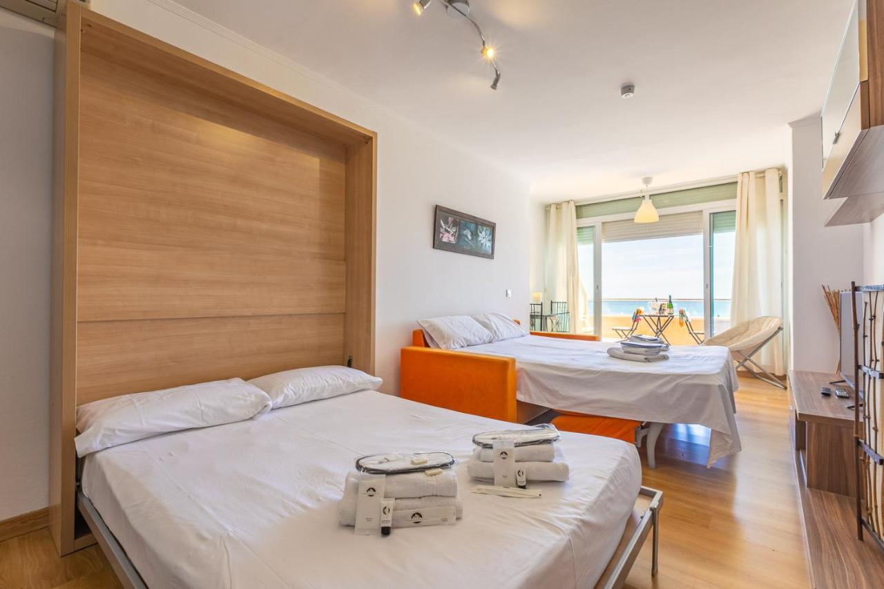 Apartamento El Velero Primera Linea Playa Apartamento Torremolinos Exterior foto