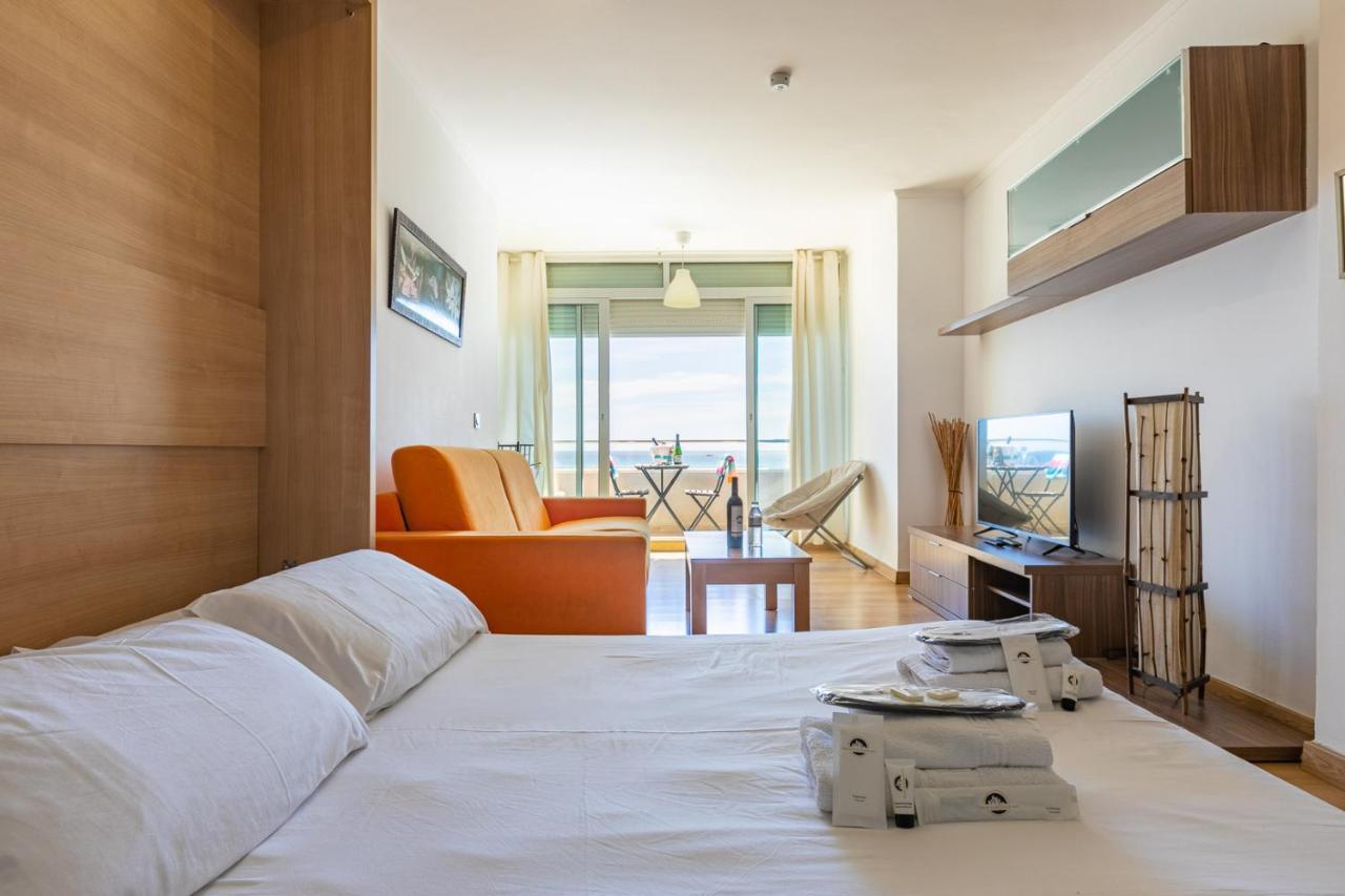 Apartamento El Velero Primera Linea Playa Apartamento Torremolinos Exterior foto