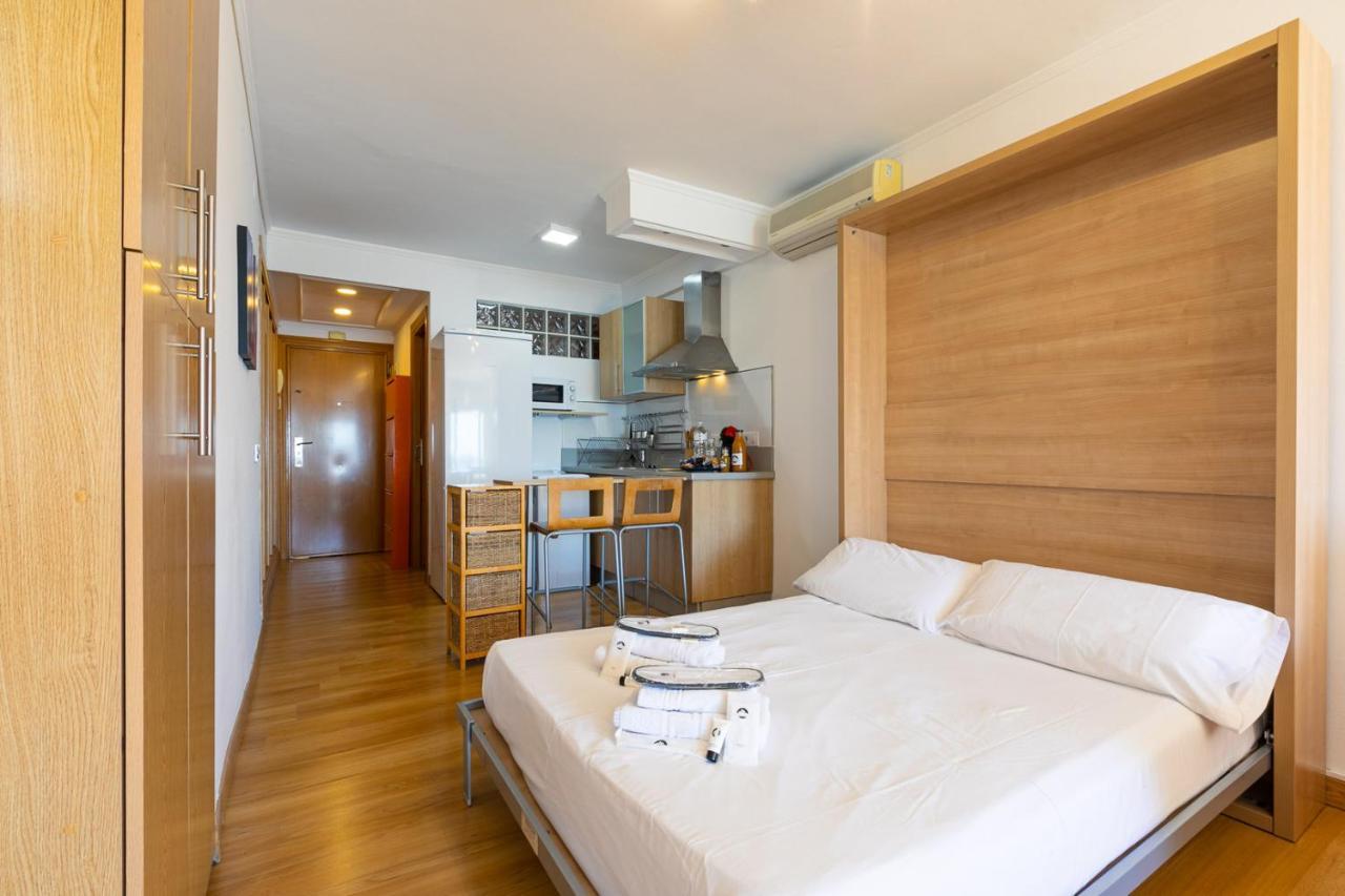 Apartamento El Velero Primera Linea Playa Apartamento Torremolinos Exterior foto